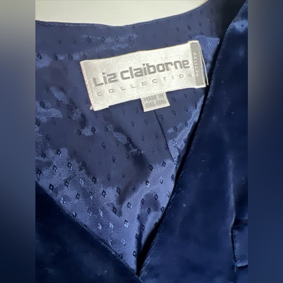 Vintage Liz Claiborne Collection Women’s Blue Velour Vest Button Up 8 Petite - Picture 7 of 10